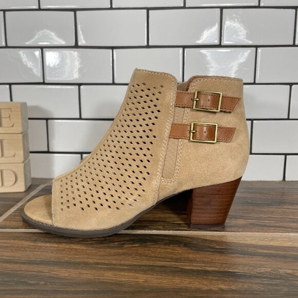 Vionic Aloft Chryssa Womens Size 6.5 Shoes Light Sand Suede Open Toe Ankle Boots - Picture 1 of 13